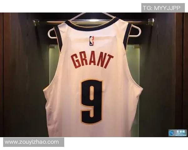 九号球衣足球明星的传奇之路与辉煌成就解析 九号球衣足球明星的传奇之路与辉煌成就解析